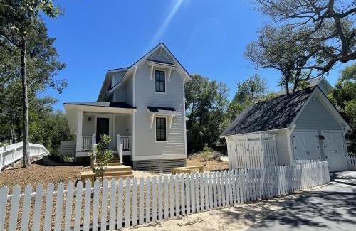 Cape Fear Station House | Willet on Kinnakeet