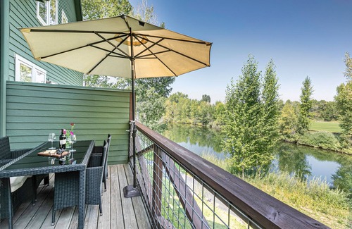 Basalt House | Willits Lakeside Townhome, 18 miles to Aspen