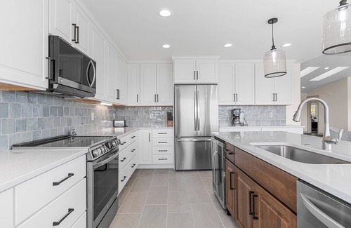 Richland House | Willow - 5 Bedroom 5 Bathroom-Private Hilltop Home