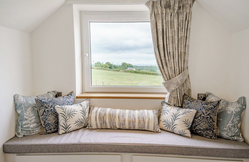 Ludchurch Cottage | Willow Tree Cottage - UK35893