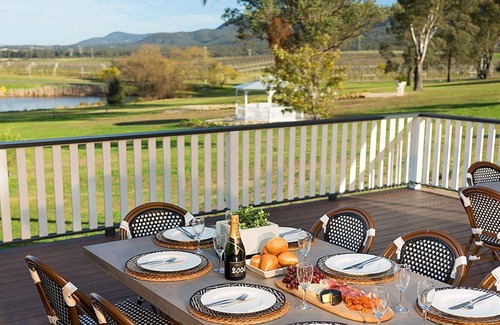 Pokolbin House | Willow Tree Estate - Luxurious whole of house accommodation -Sleeps 40-Stunning