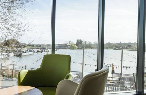 Great Billing Cottage | WILLOWBROOK HIDEAWAY - BILLING AQUADROME in Billing Aquadrome Holiday Park