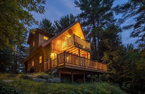Wilmington House | Wilmington Range Chalet with river access