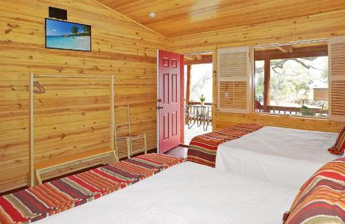 Wimberley House | Wimberley Log Cabins Resort and Suites- Unit 7
