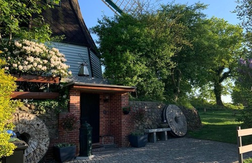 Dorpling House | Windmill " Fortuna 1853 "