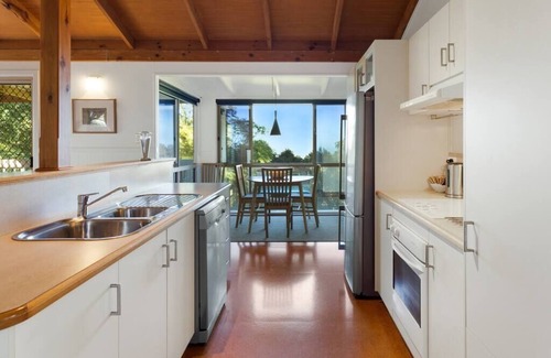 Ravensbourne Ski Chalet | Windsong at Ravensbourne Escape 3 Bedrooms