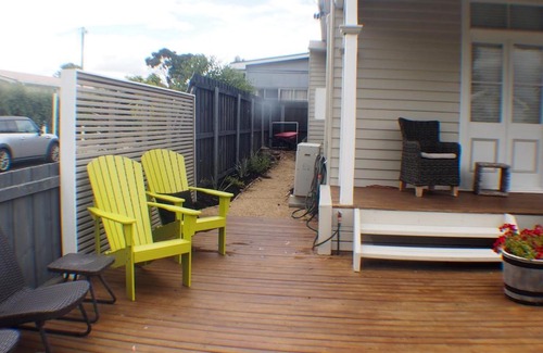 Kingston Beach House | Windsor Cottage