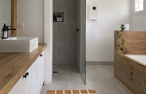 Balnarring House | Wine, beach, space and sunsets