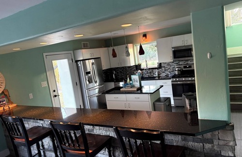 Kerrville House | Wine Country Oasis Pool/Sleeps 14