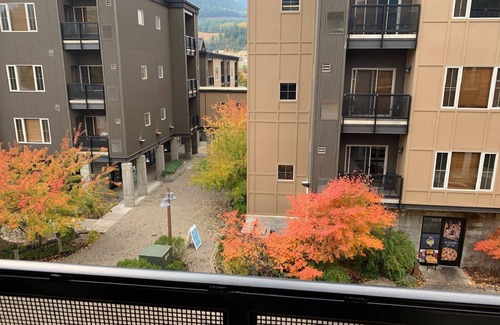 Kellogg Condo | Wine 🍇Resort Room *Snow * Mtn Bike * Hiawatha *