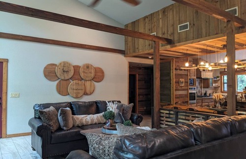 Broken Bow Apartment | Wine Time – Heated (Optional) Pool, Shuffleboard, Table Arcade, Play Set