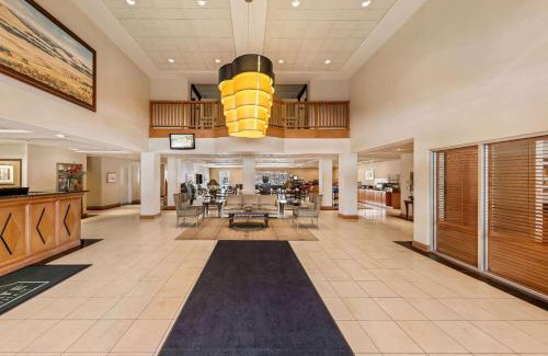 Midnapore Hotel | Wingate by Wyndham Calgary South