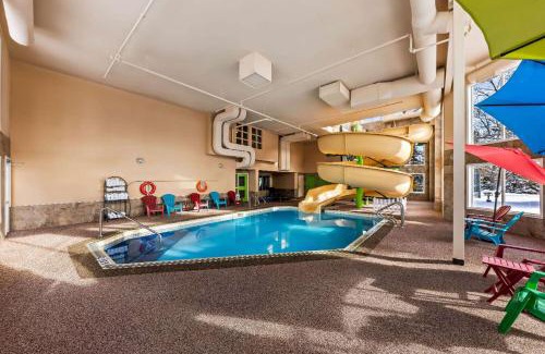 Midnapore Hotel | Wingate by Wyndham Calgary South