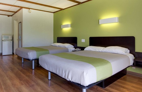 Geneva Hotel | Wingate by Wyndham Geneva at SPIRE Academy