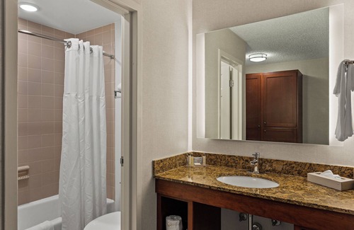 South Bend Hotel | Wingate by Wyndham South Bend/Notre Dame