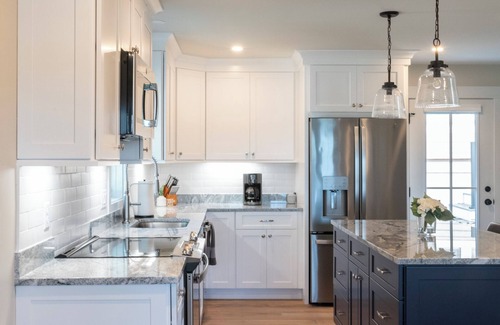 Laconia House | Winnipesaukee Lakefront Getaway with Private Dock