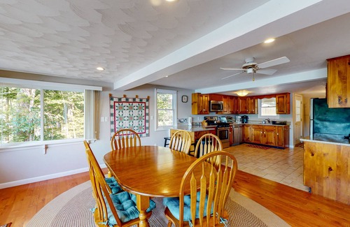Meredith House | Winnipesaukee Waterfront in Meredith for 10