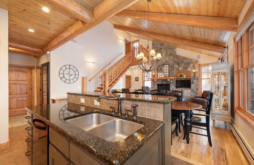 Fraser House | Winter Park Home w/views, heated garage, hot tub!