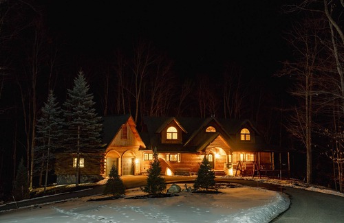 Bellaire House | Winter-Summer-Wonderland! Luxury Log Home Shanty Creek Resort