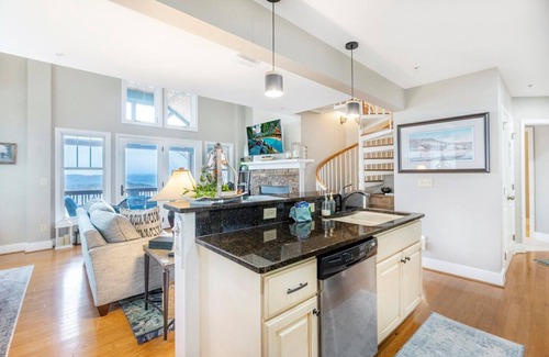 Banner Elk Condo | Wintergreens R1631-Mountain Condo, Mountain View, Gated Resort, Indoor/Outdoor Pools and Hot Tub,.