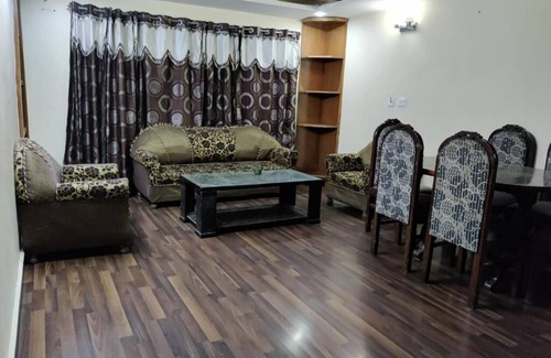 Shimla House | WINTRY 5BHK ENTIHOME nFOR FRINDS & FAMILIES nPARKING AND WI-FI