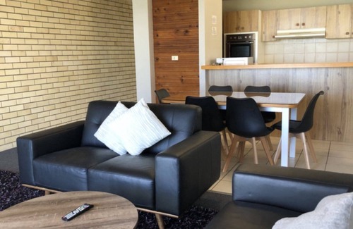 Caloundra Apartment | WIRRUNA UNIT 3 - Perfect Holiday Spot Across from Bulcock Beach with Stunning Views