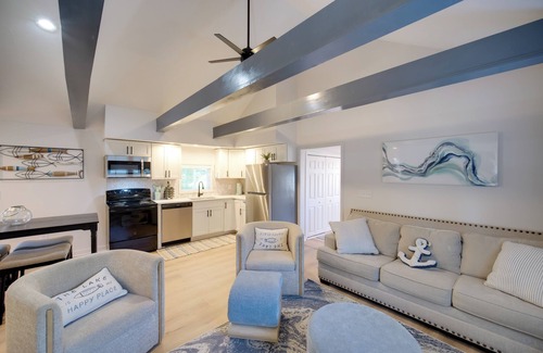 Erie Cottage | 'wishin & Fishin' Walkable Erie Home By the Beach!