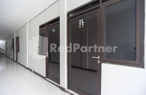 Bogor Tengah Hotel | Wisma Juanda Bogor Mitra RedDoorz