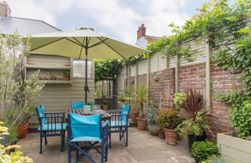 Deal House | Wisteria Cottage by Keepers Cottages