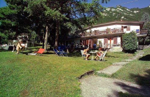 Idro Apartment | With large terrace and panoramic view