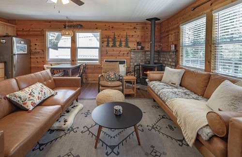 Long Barn Cabin | *Within the Pines*