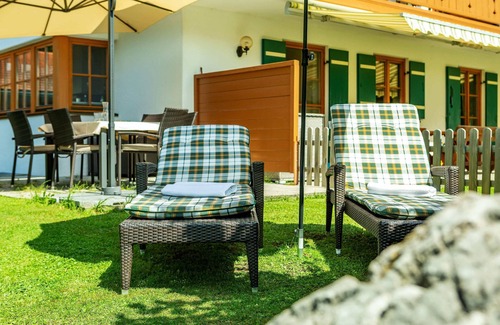 Unterwoessen Apartment | Wohnung Hochgern (Ferienwohnung ca. 52 m², max. 4 Personen, 2 Schlafzimmer, Wohnküche, Balkon, WLAN, TV)