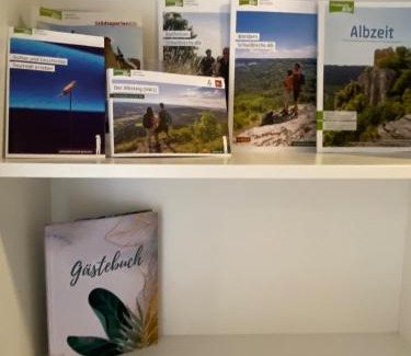 Gomaringen Apartment | Wohnung mit Gartenblick