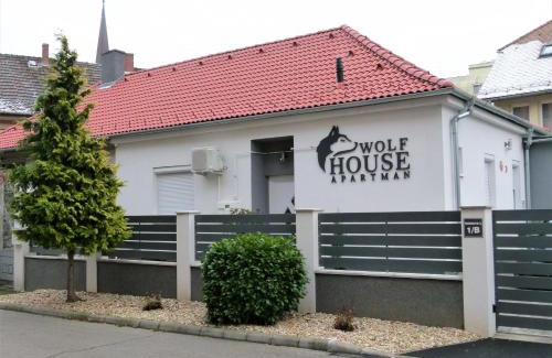 Zalaegerszeg Apartment | Wolf House Apartman