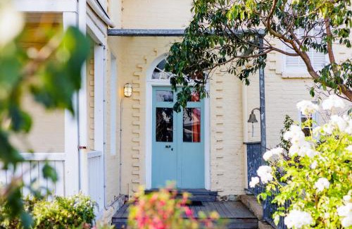 Albany House | Wollaston House by the BnB Collection