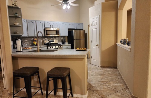 El Paso House | Wonder VIP House. Heated pool and Jacuzzi all year round