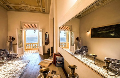 Loro Ciuffenna Villa | Wonderful private villa for 14 guests with A/C, private pool, WIFI, TV, patio and pets allowed