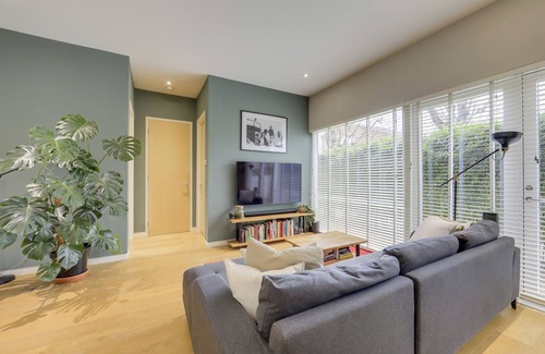 Forest Hill Apartment | Wonderful 2-bedroom apartment with WiFi in charming London