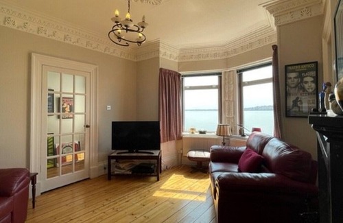 Broughty Ferry House | Wonderful 3BD Holiday Home in Broughty Ferry