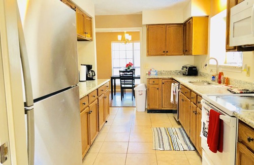 Plano House | Wonderful 5bd in Plano with Sunroom! Spacious, updated, & modern!