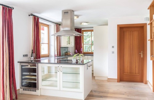Katschberg House | Wonderful private villa with hot tub, private pool, WIFI, A/C, TV, terrace and pets allowed