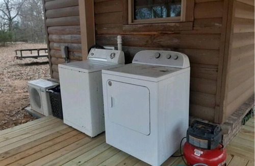 Clarksville Cabin | Wonderful cabin with WiFi and AC in marvelous Clarksville