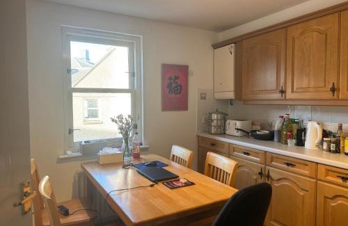 Central Aberdeen Apartment | Wonderful flat and roommate