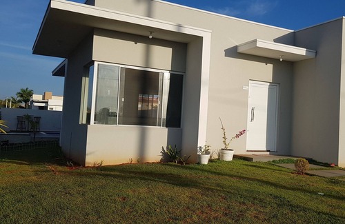 Quadra House | Wonderful House in Closed Condominium