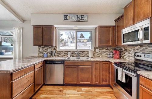 Village Seven House | Wonderful Pines! Spacious Yard w/Hot Tub