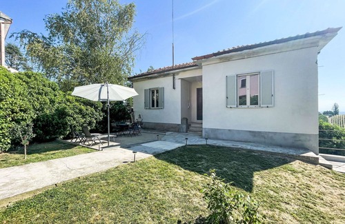 Castel Rocchero House | Wonderful private villa for 4 guests with WIFI, terrace and panoramic view