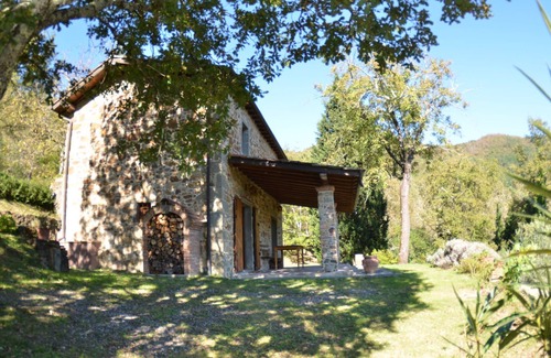 Bagni di Lucca House | Wonderful private villa for 4 guests with TV, patio, pets allowed, panoramic view and parking