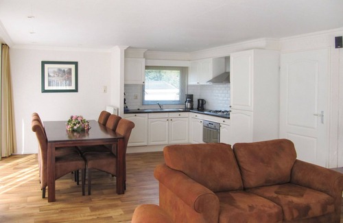 West-Graftdijk House | Wonderful private villa for 4 guests with WIFI, TV, terrace and parking