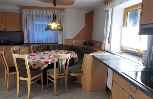 Niederoeblarn House | Wonderful private villa for 10 people with TV, patio and pets allowed