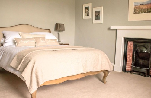 Dunvegan House | Wonderful private villa for 12 people with WIFI, TV, panoramic view and parking